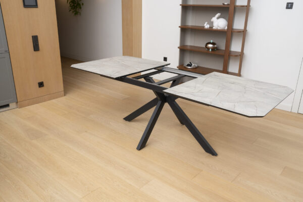 privee 74 scaled 1.jpg