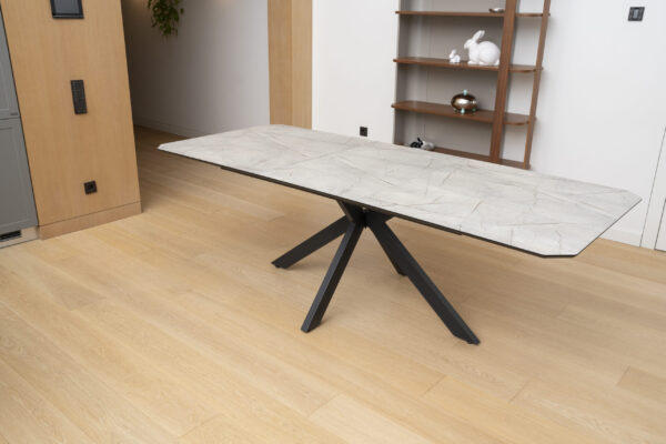 privee 75 scaled 1.jpg