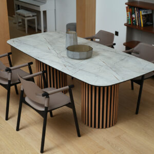 Valgomojo stalas Oslo 220 / Lagina Super Matt, Pilkas