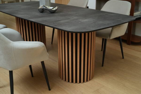 privee table home4557 small.jpg