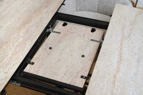 privee table home 9904 small.jpg